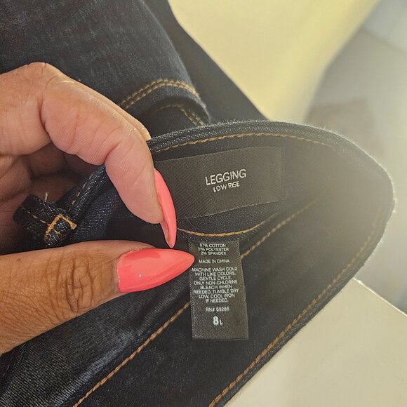 EXPRESS WOMEN'S JEANS SIZE 8L LEGGINGS LOW RISE - Picture 3 of 3